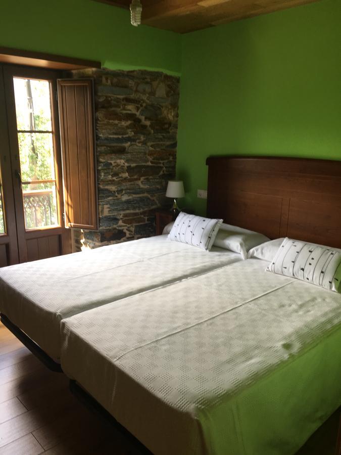 Apartamentos Carola San Tirso de Abres Bagian luar foto