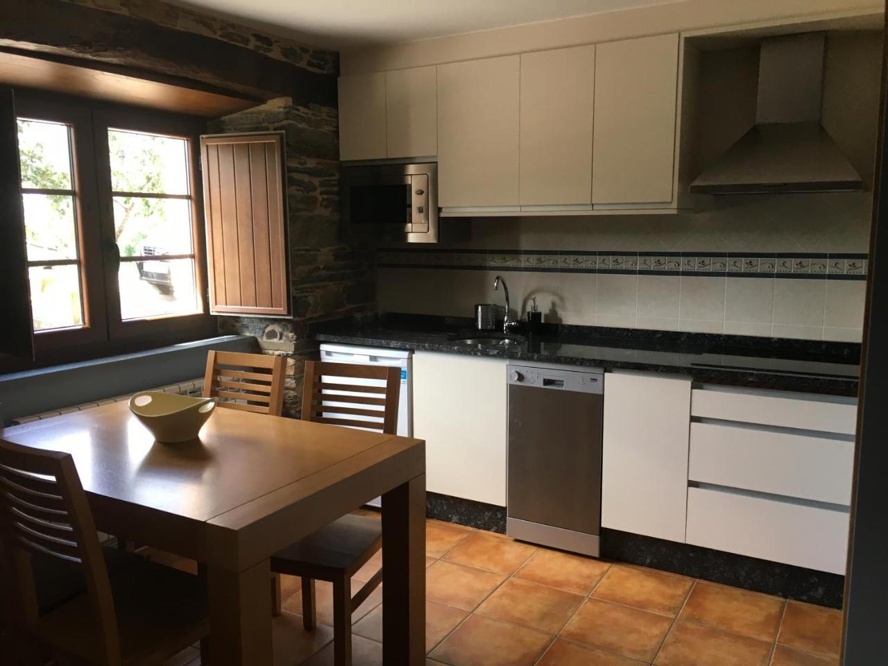 Apartamentos Carola San Tirso de Abres Bagian luar foto