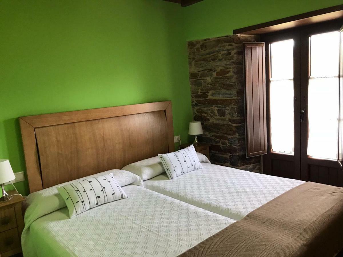 Apartamentos Carola San Tirso de Abres Bagian luar foto